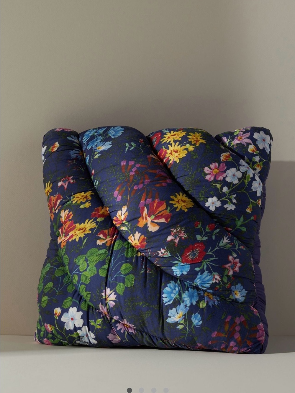 Anthropologie Polaire Pillow